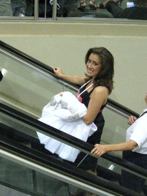 ashleyarrive3.jpg
