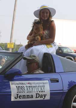 parade6845.jpg
