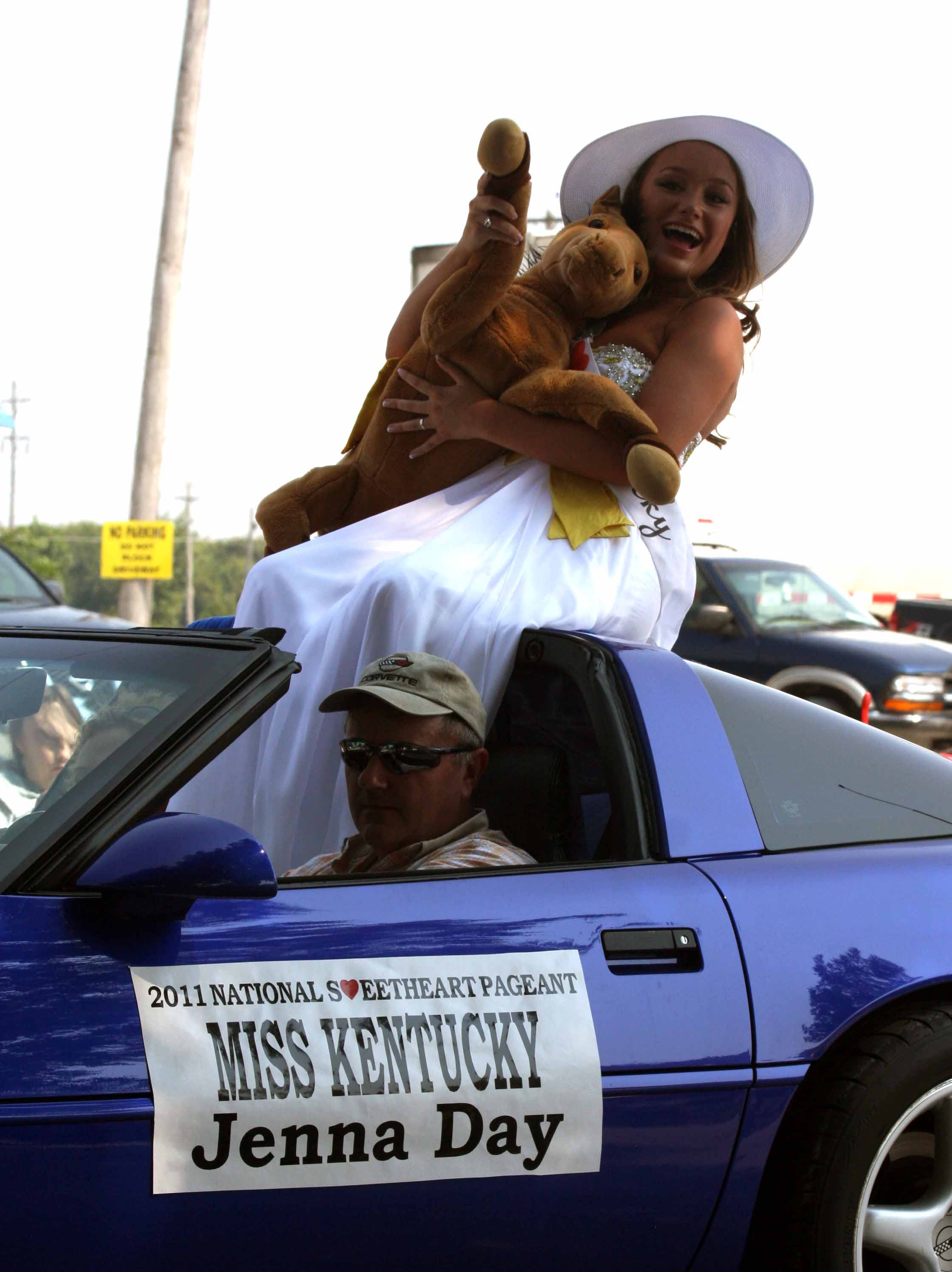 parade6846.jpg